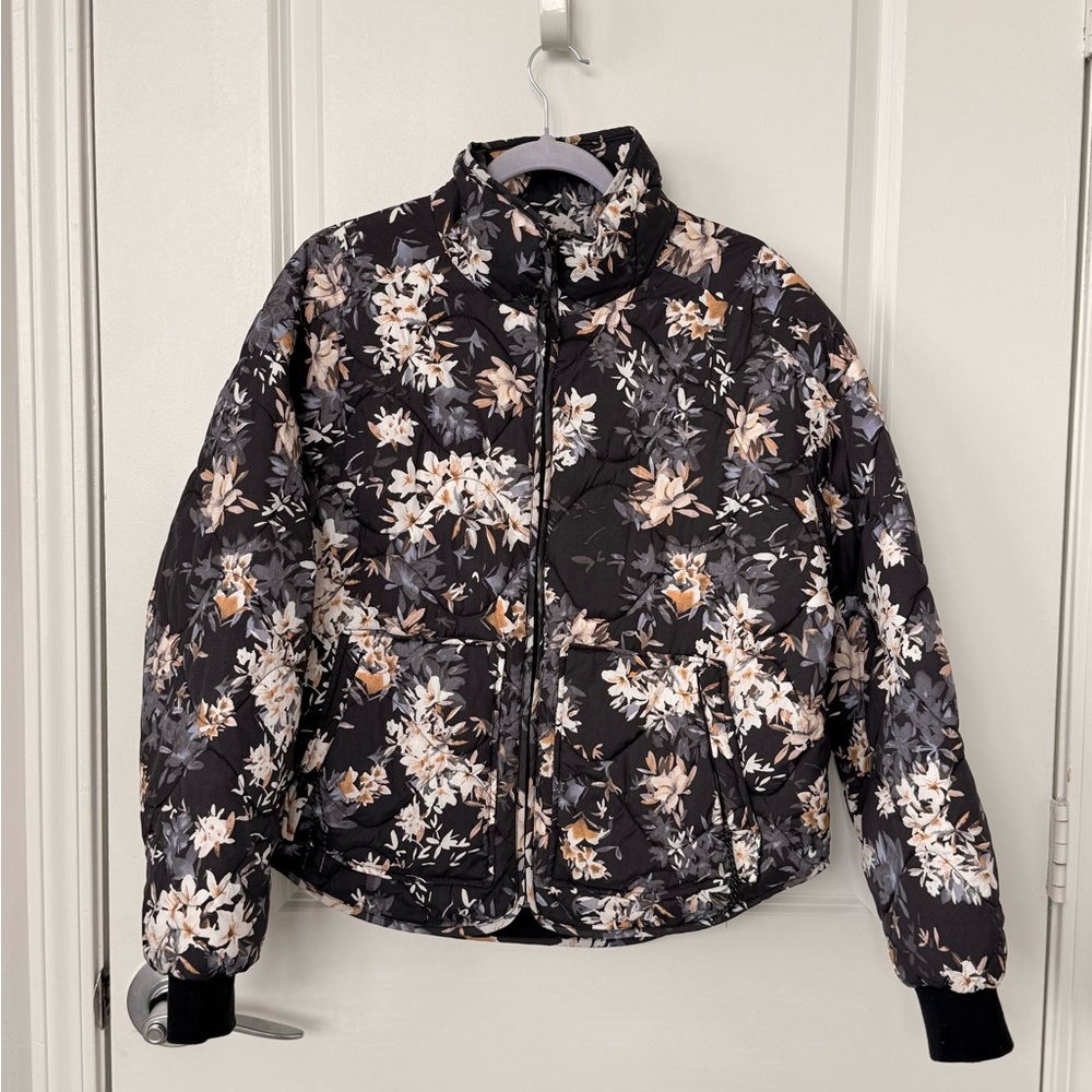🌸 FLX Floral Quilted Puffer Jacket – Size M
